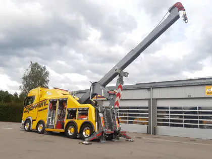 Dépanneuse lourde SCANIA S650 8X4