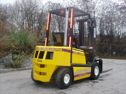 Chariot élévateur 2,5 tonnes