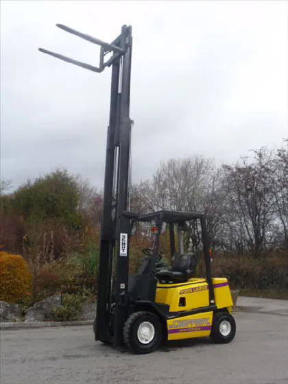 Chariot élévateur 2,5 tonnes