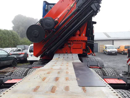 Grue 80T sur tracteur 8X4