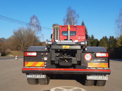 Système lève-conteneur HYVA 8X4