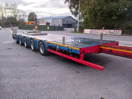 Ensemble VOLVO FH16 8X4 + semi NOOTEBOOM 5 essieux
