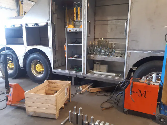 Construction de la dépanneuse Scania S650