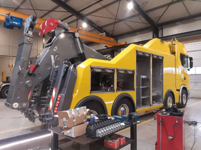 Construction de la dépanneuse Scania S650