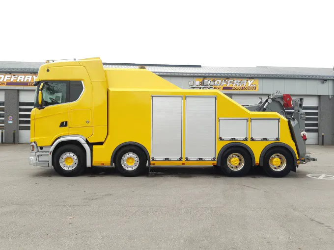 Construction de la dépanneuse Scania S650