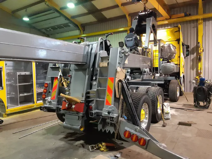 Construction de la dépanneuse Scania S650