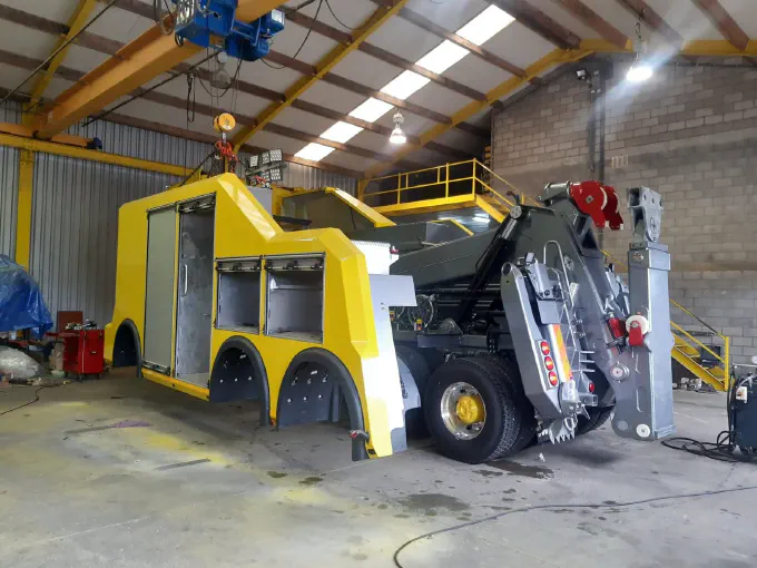 Construction de la dépanneuse Scania S650
