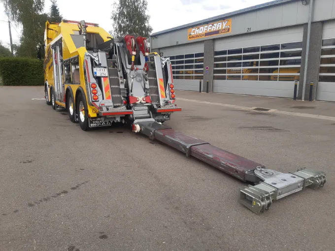Construction de la dépanneuse Scania S650