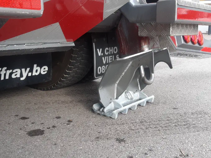 Construction de la dépanneuse Scania S650