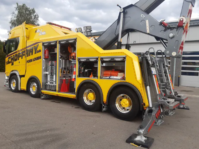 Construction de la dépanneuse Scania S650