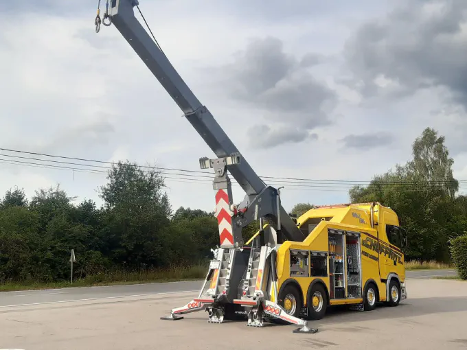 Construction de la dépanneuse Scania S650