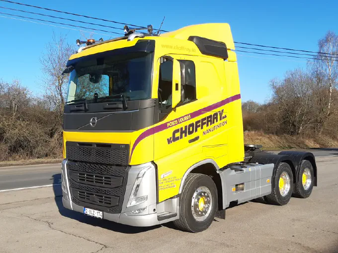Tracteur Volvo 540 6x4 aux couleurs Choffray